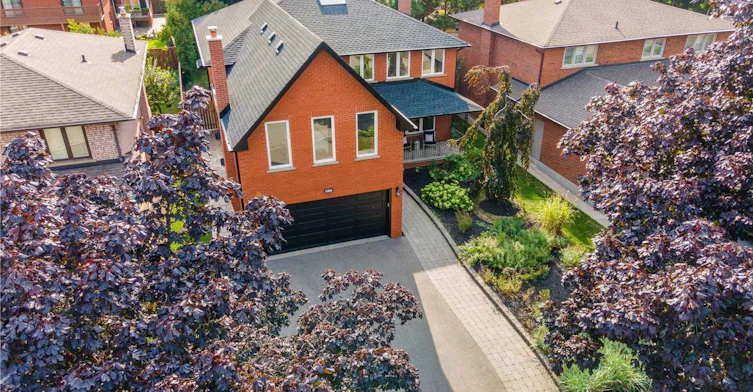 2212 Florian (Lower) Road, Mississauga, ON, L5A 2M4