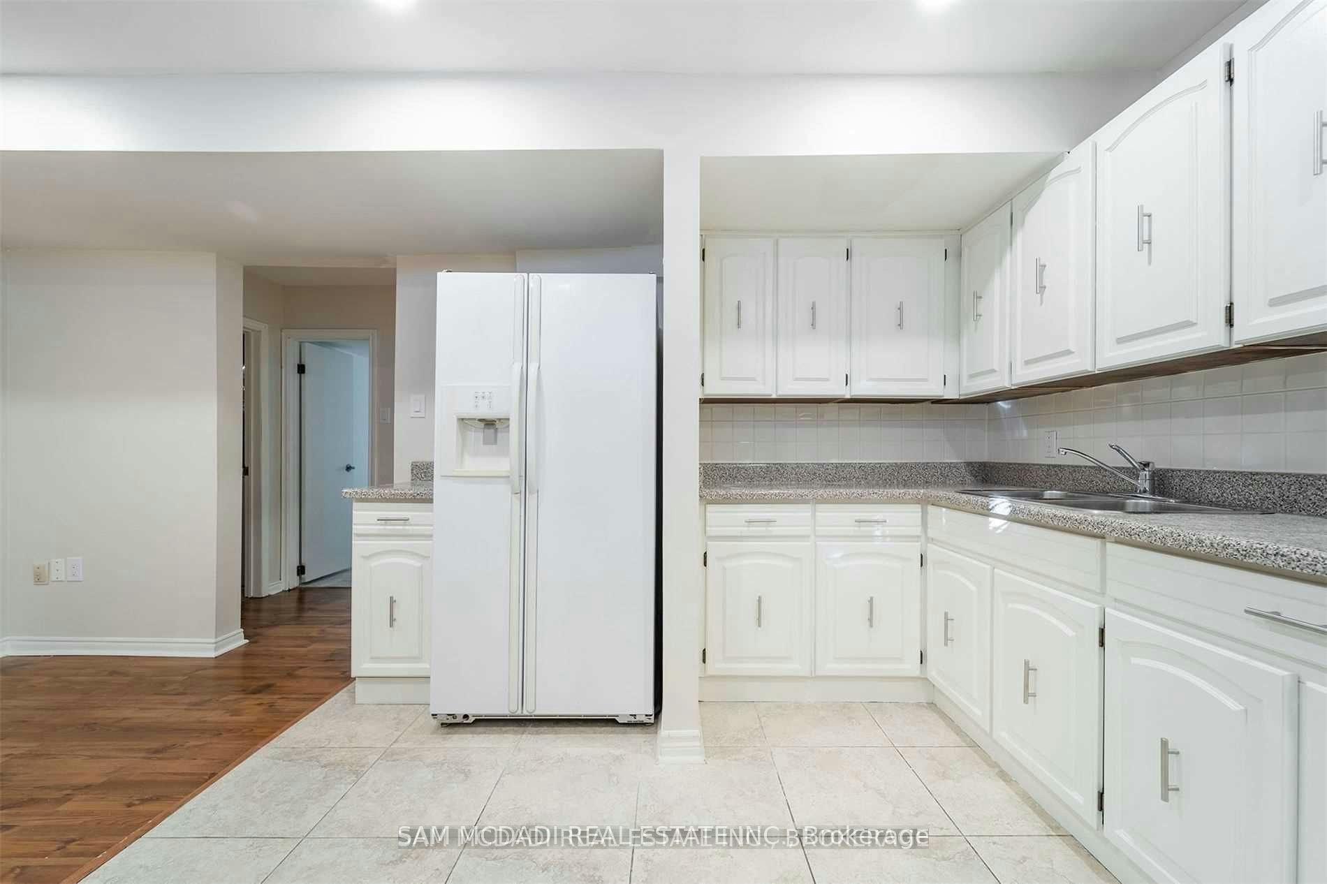 2212 Florian (Lower) Road, Mississauga, ON, L5A 2M4 - 18
