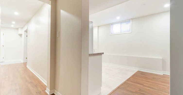 2212 Florian (Lower) Road, Mississauga, ON, L5A 2M4 - 12