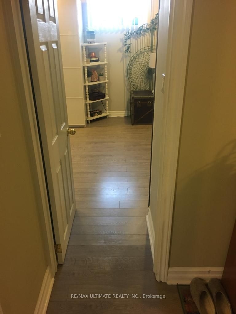 Basement-81 Amesbury Drive, Toronto, ON, M6M 4J2 - 33