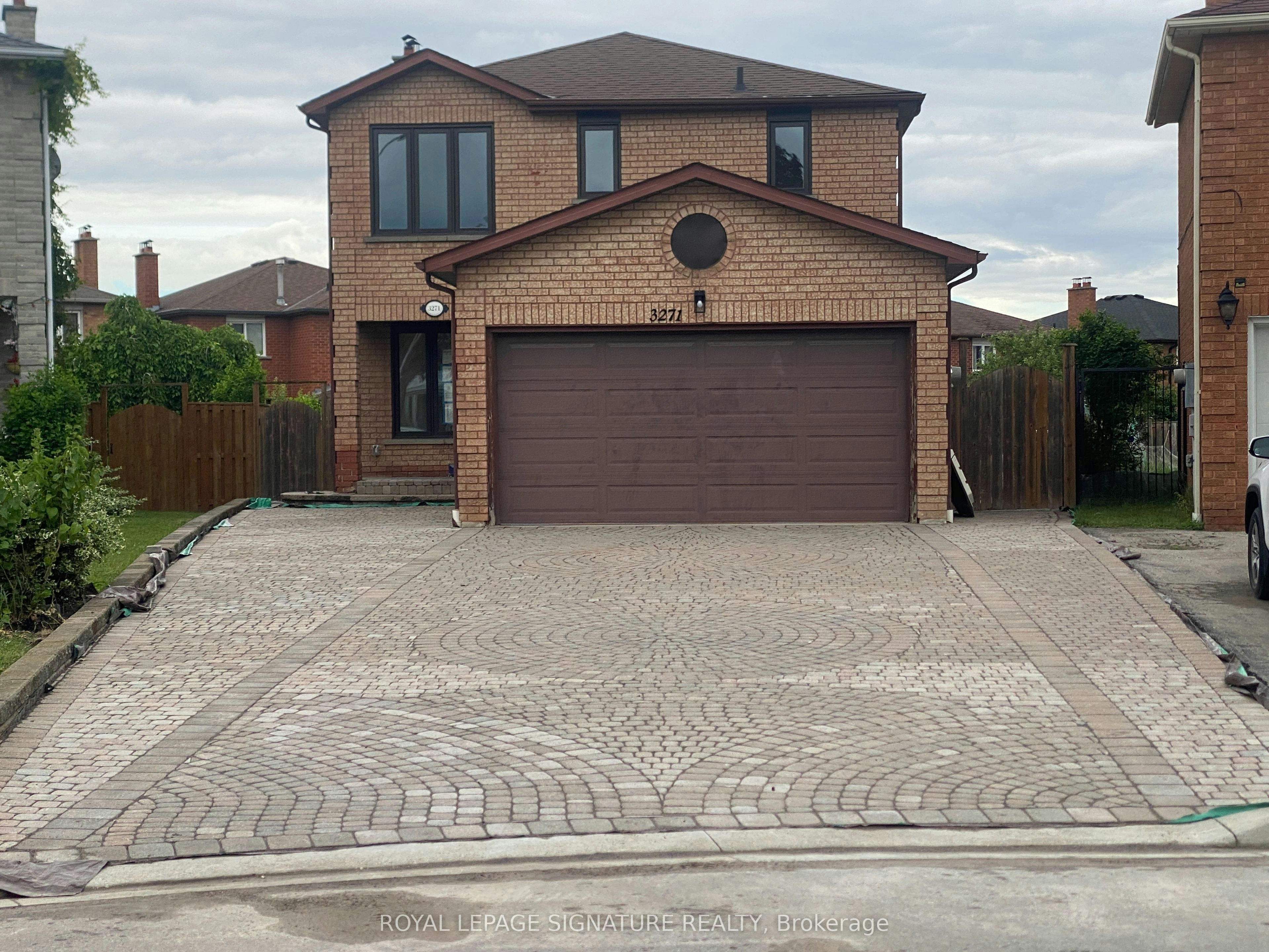 Lower-3271 Pilcom Crescent, Mississauga, ON, L5B 3X5