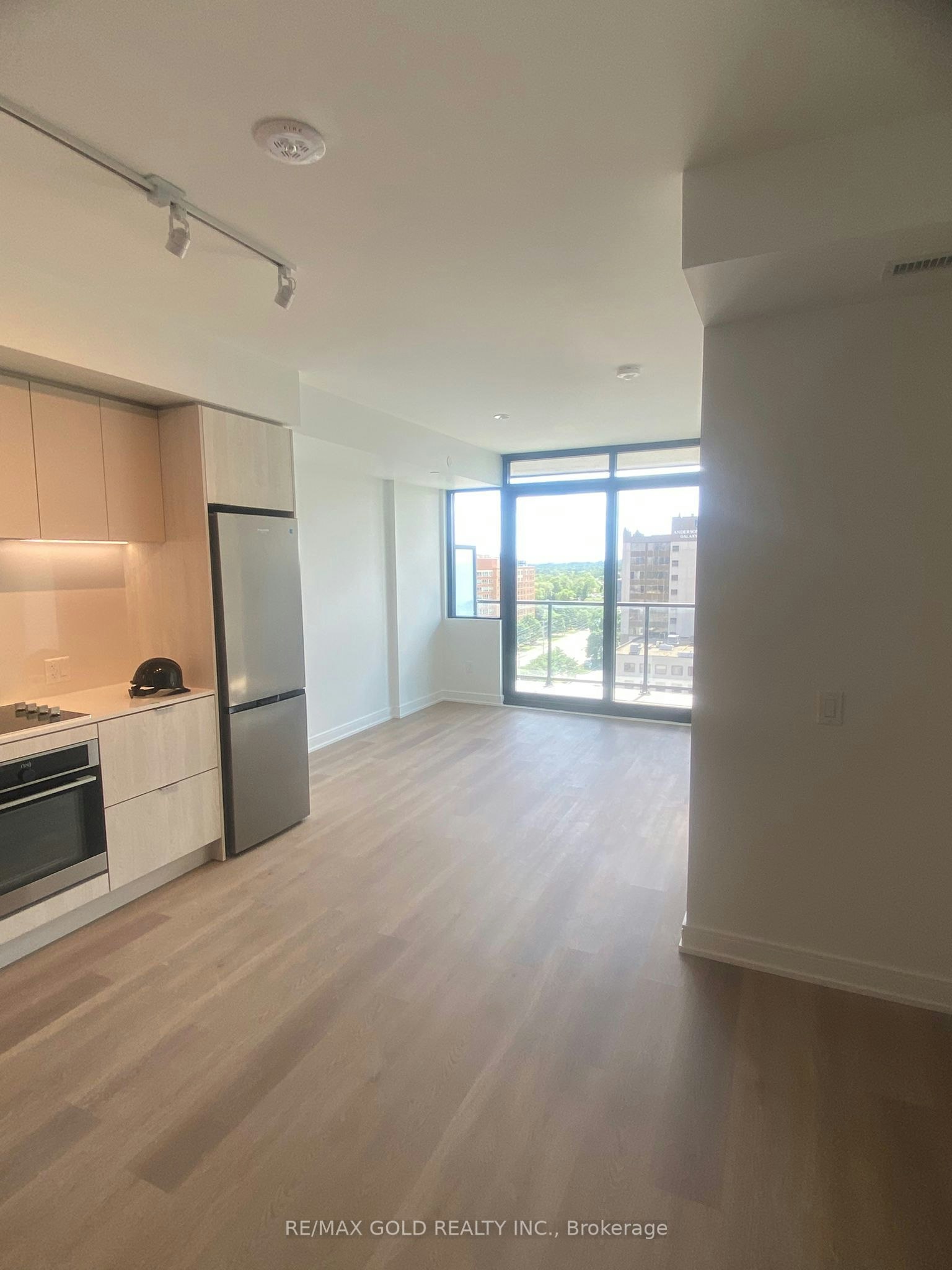 1011-3009 Novar Road, Mississauga, ON, L5B 1H7 - 3