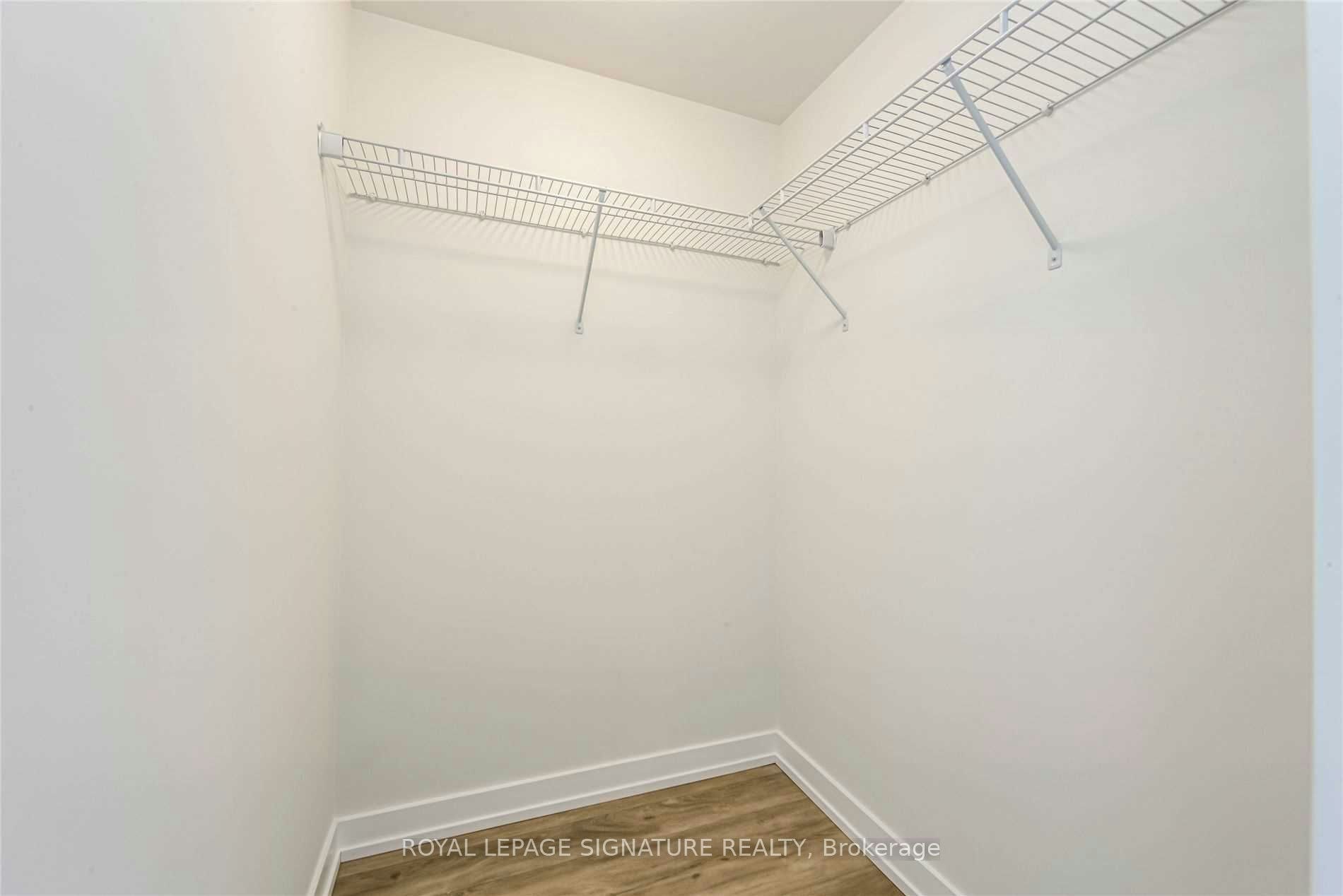706-2300 St Clair Avenue W, Toronto, ON, M6N 0B3 - 11