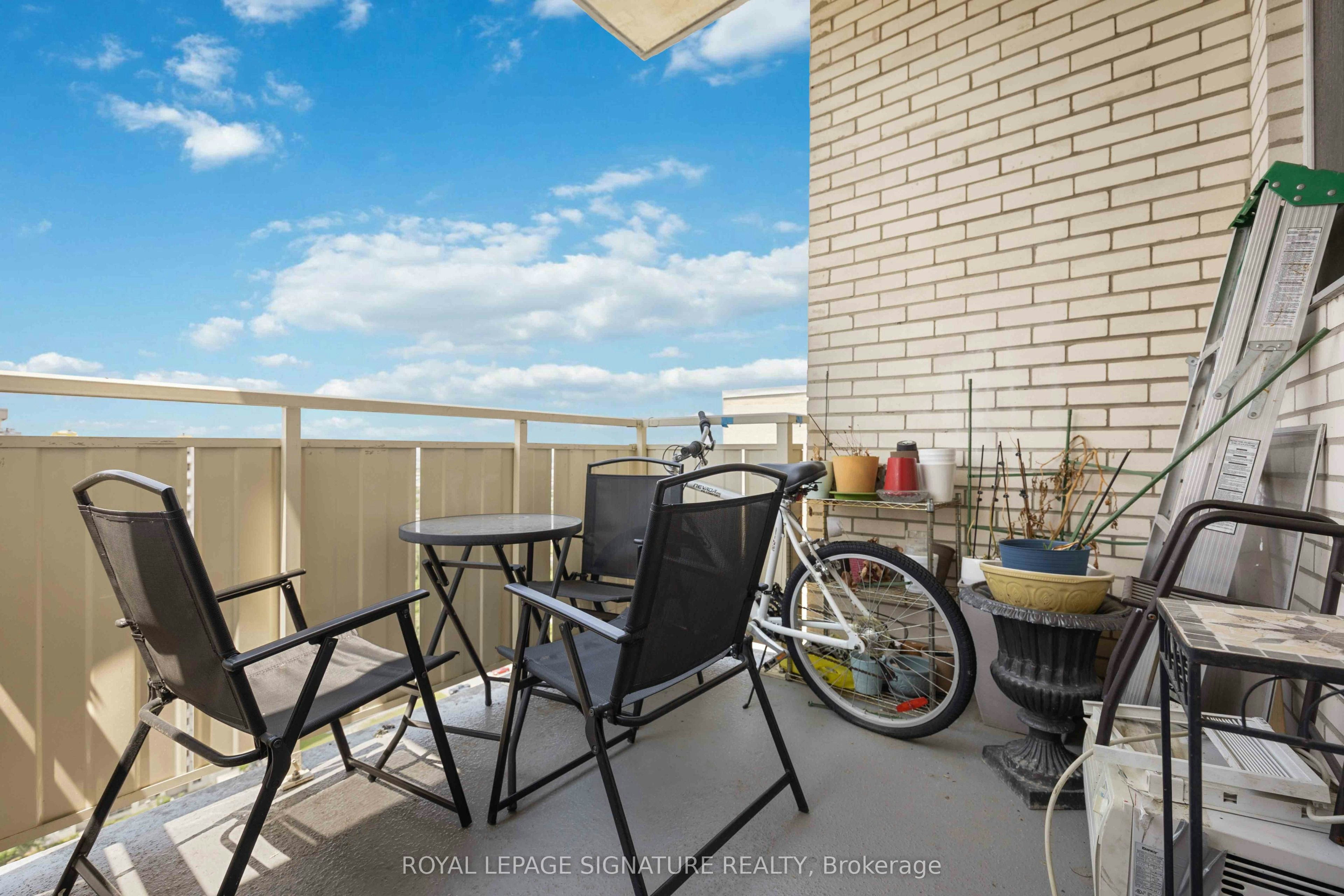 2315-320 Dixon Road, Toronto, ON, M9R 1S8 - 24