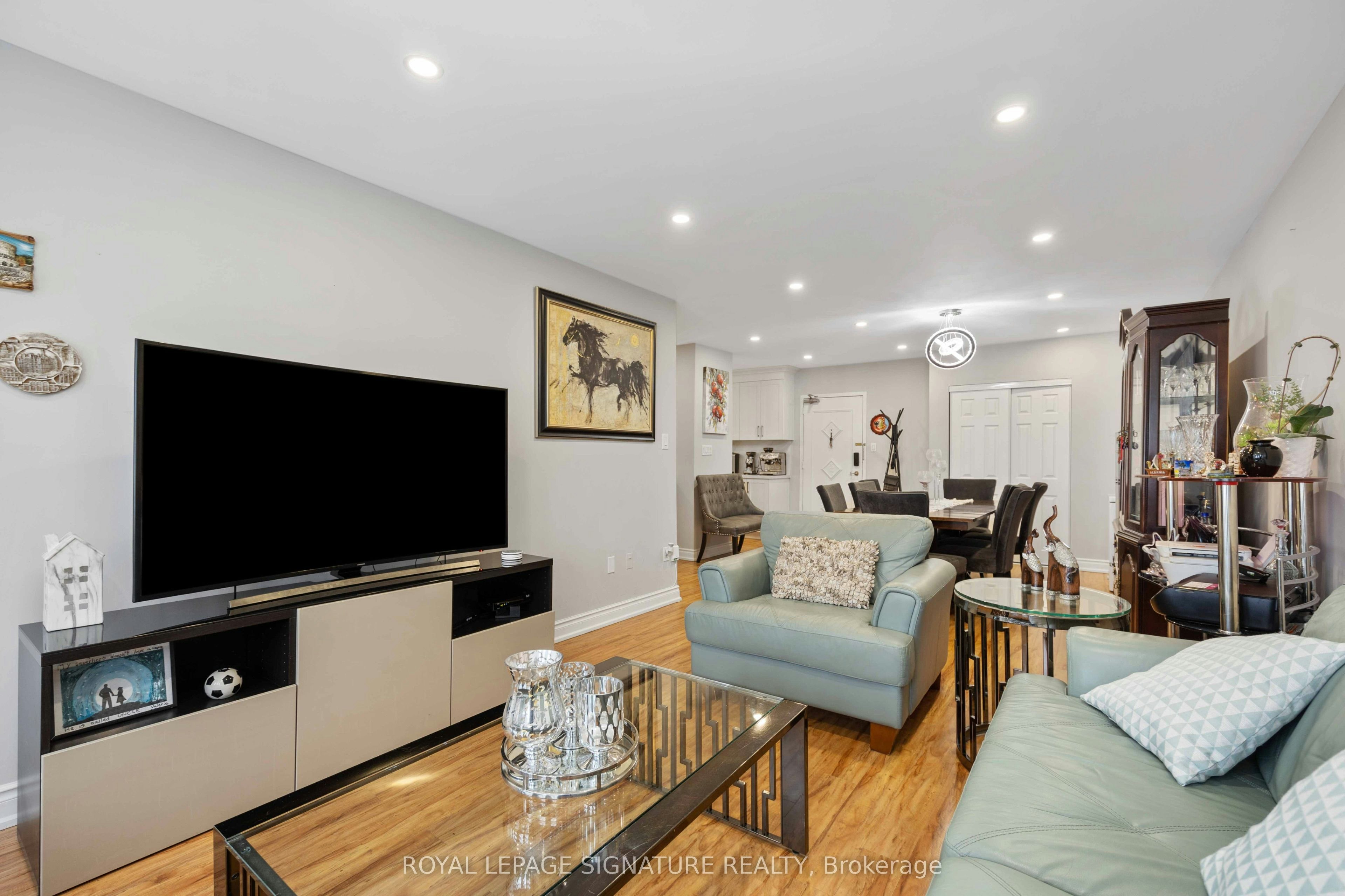 2315-320 Dixon Road, Toronto, ON, M9R 1S8 - 20