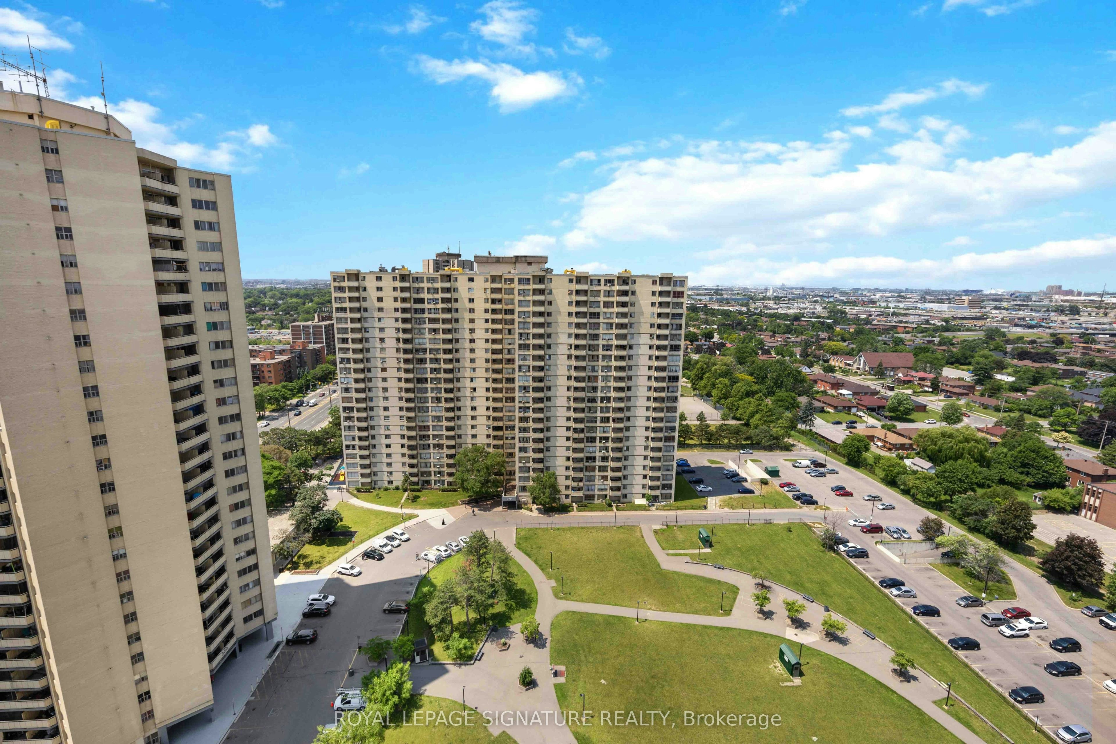 2315-320 Dixon Road, Toronto, ON, M9R 1S8 - 26