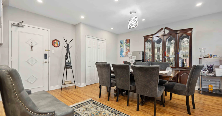 2315-320 Dixon Road, Toronto, ON, M9R 1S8 - 2