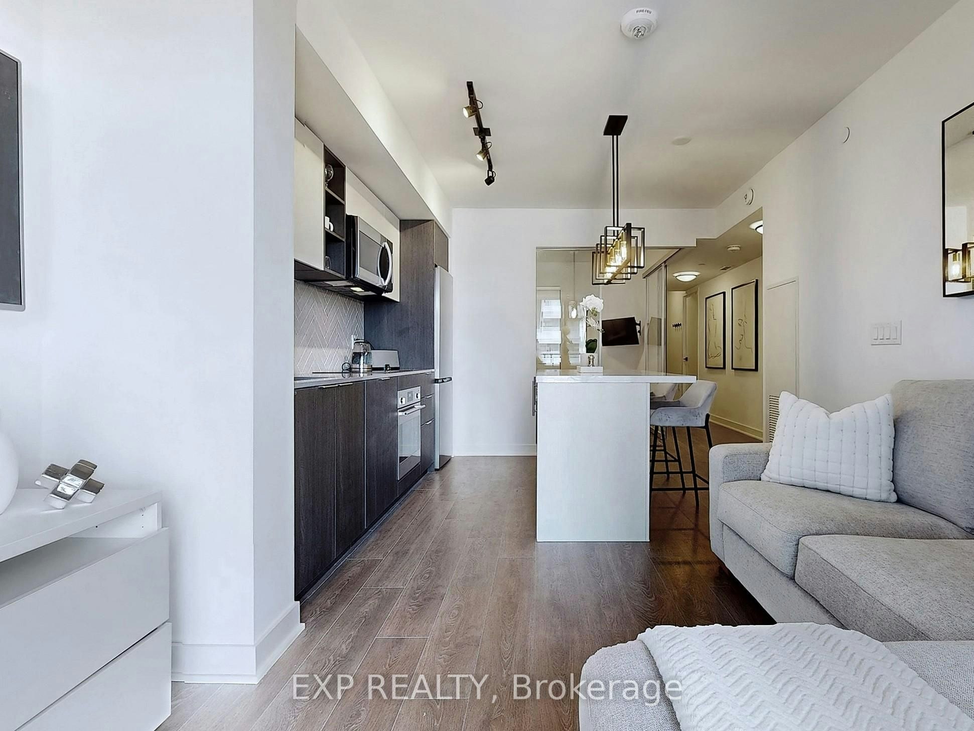 330-36 Zorra Street, Toronto, ON, M8Z 0G5 - 6