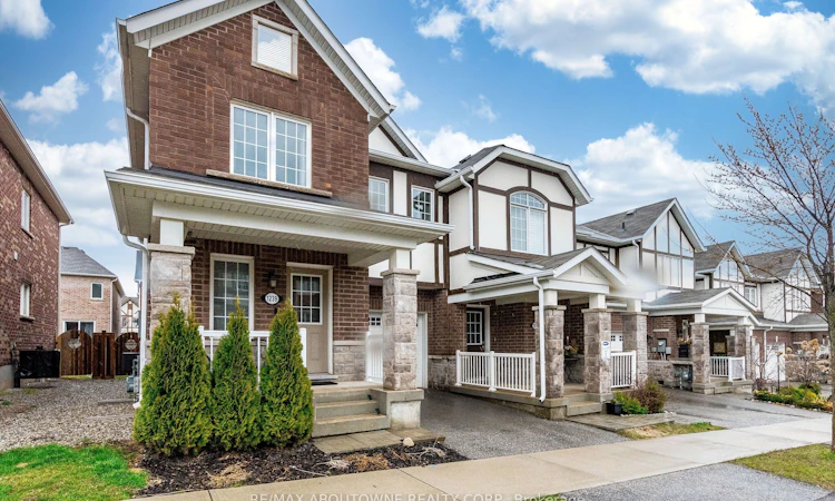 1239 Mulroney Heights
