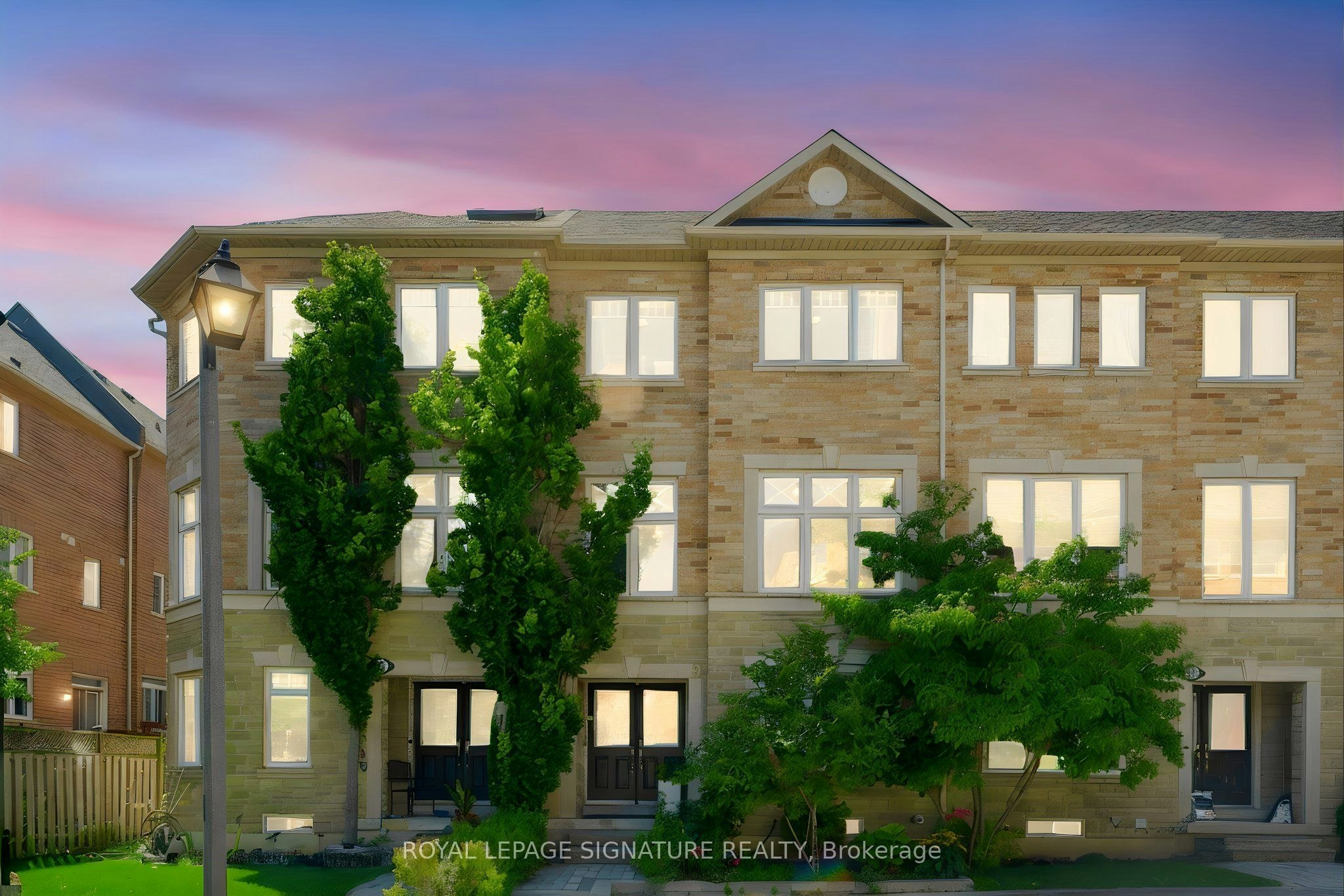 10 Clockwork Lane, Toronto, ON, M8Y 4H5 - 5