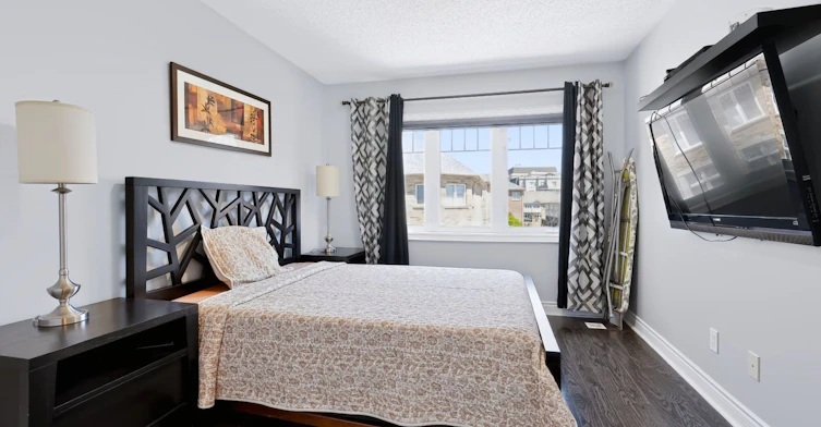 10 Clockwork Lane, Toronto, ON, M8Y 4H5 - 28