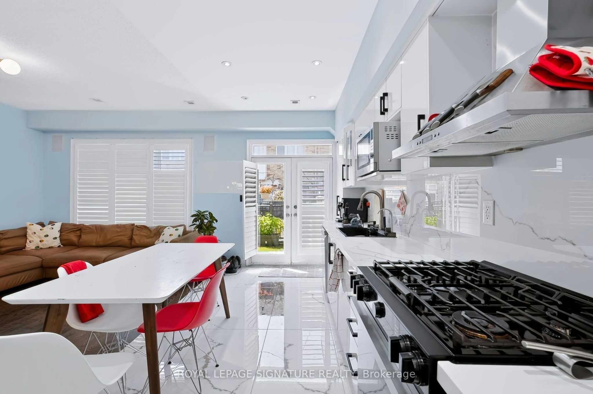 10 Clockwork Lane, Toronto, ON, M8Y 4H5 - 15