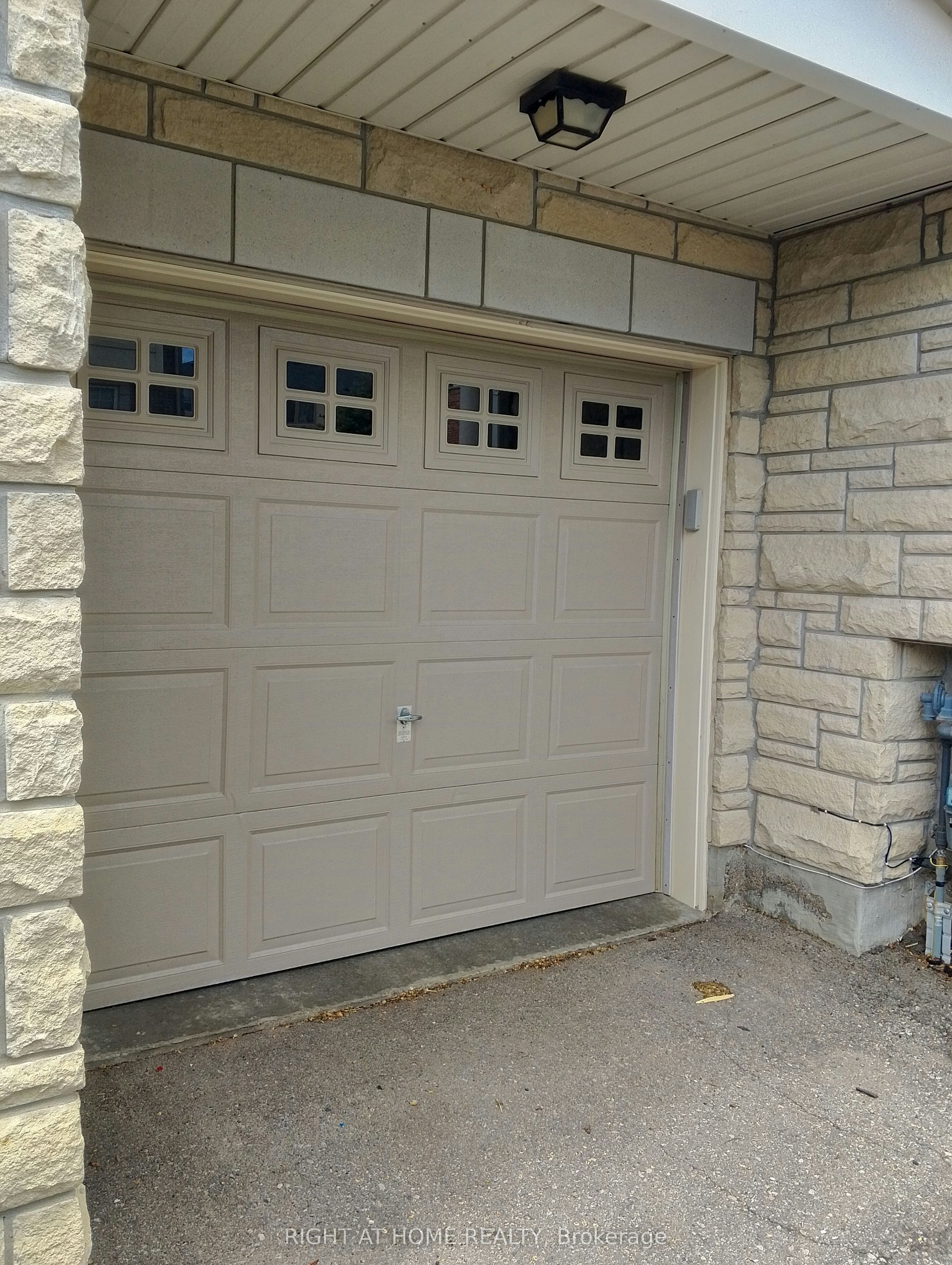 32 Aspen Hills Road, Brampton, ON, L6Y 6E4 - 10