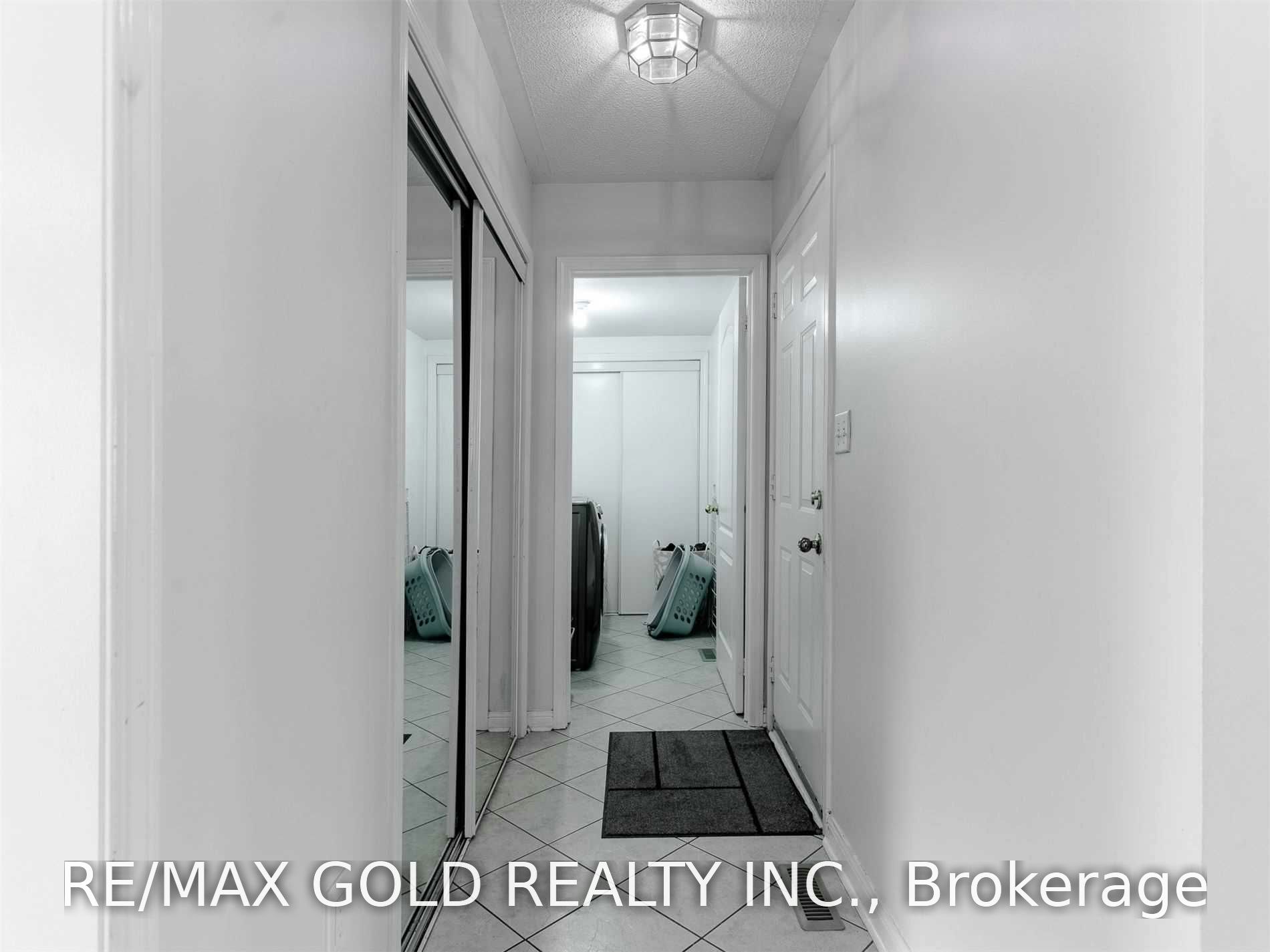 6 Marshmarigold Road, Brampton, ON, L7A 2S9 - 9