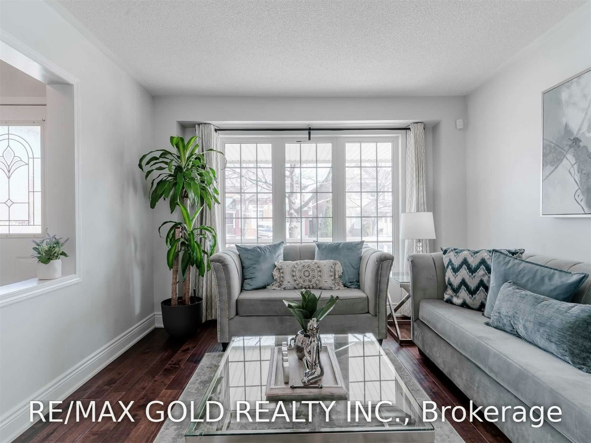 6 Marshmarigold Road, Brampton, ON, L7A 2S9 - 5