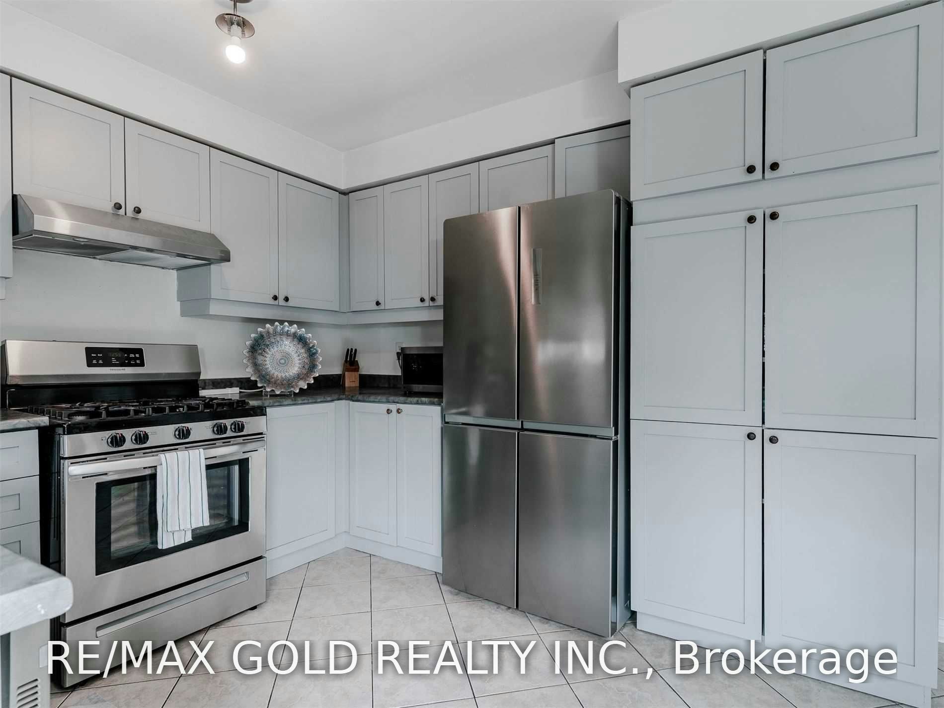 6 Marshmarigold Road, Brampton, ON, L7A 2S9 - 16