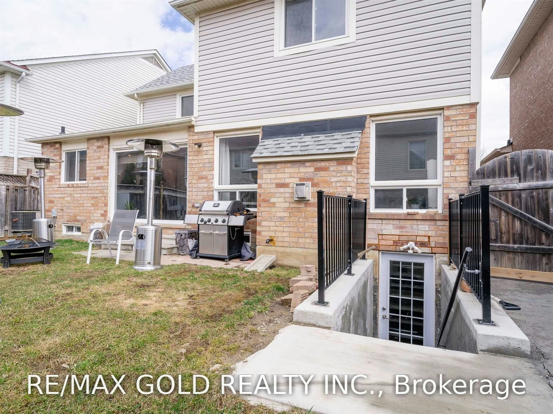 6 Marshmarigold Road, Brampton, ON, L7A 2S9 - 35