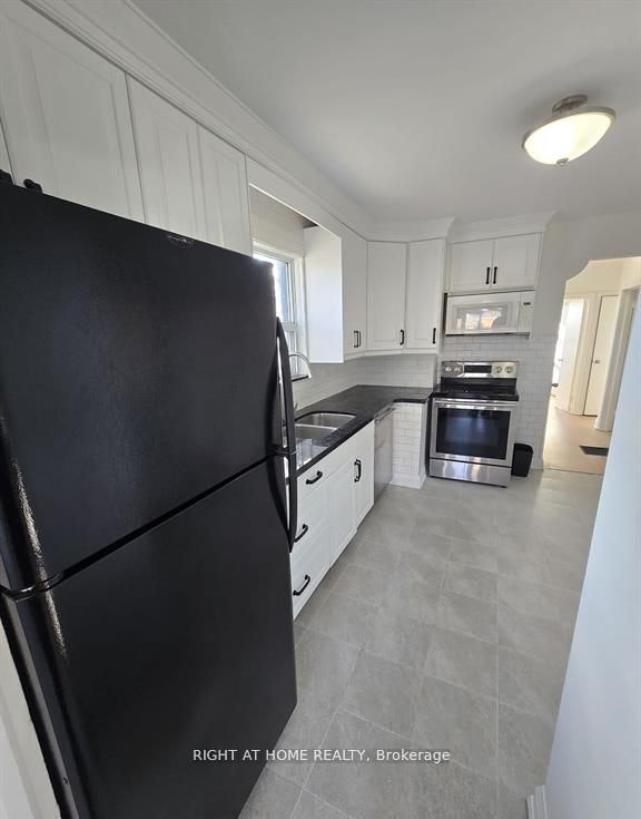 70 Bunnell Crescent, Toronto, ON, M3M 2C1 - 5