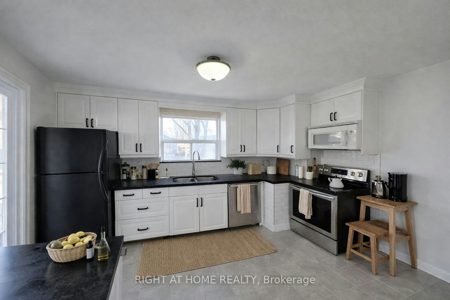 70 Bunnell Crescent, Toronto, ON, M3M 2C1 - 2