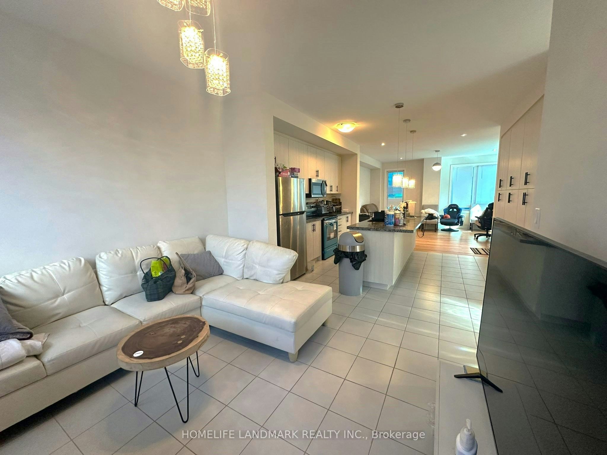 18 Lavinia Road, Brampton, ON, L6P 4N8 - 8