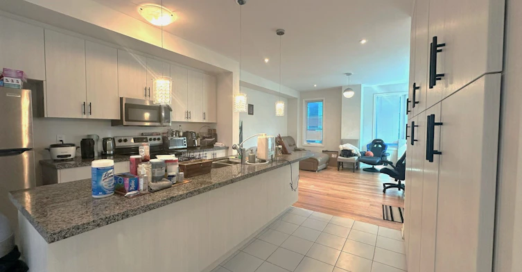18 Lavinia Road, Brampton, ON, L6P 4N8 - 7