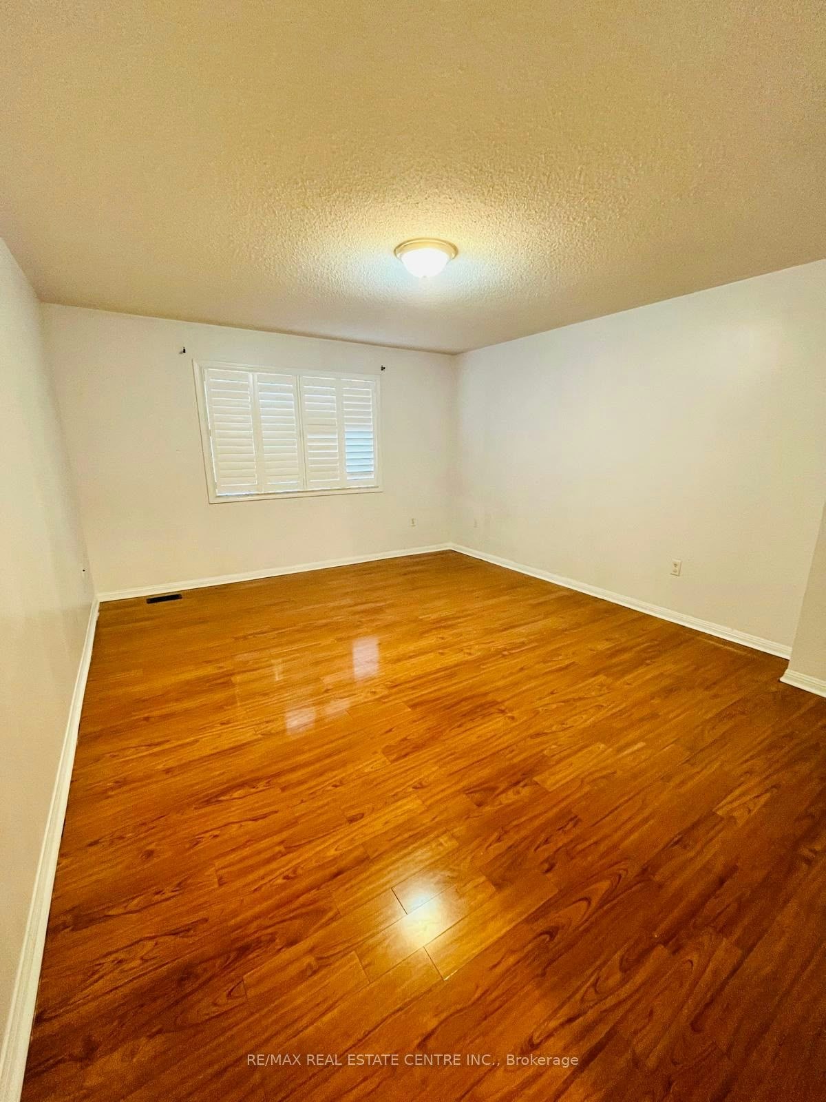 UPPER LEVEL-48 Herdwick Street, Brampton, ON, L6S 6L7 - 16