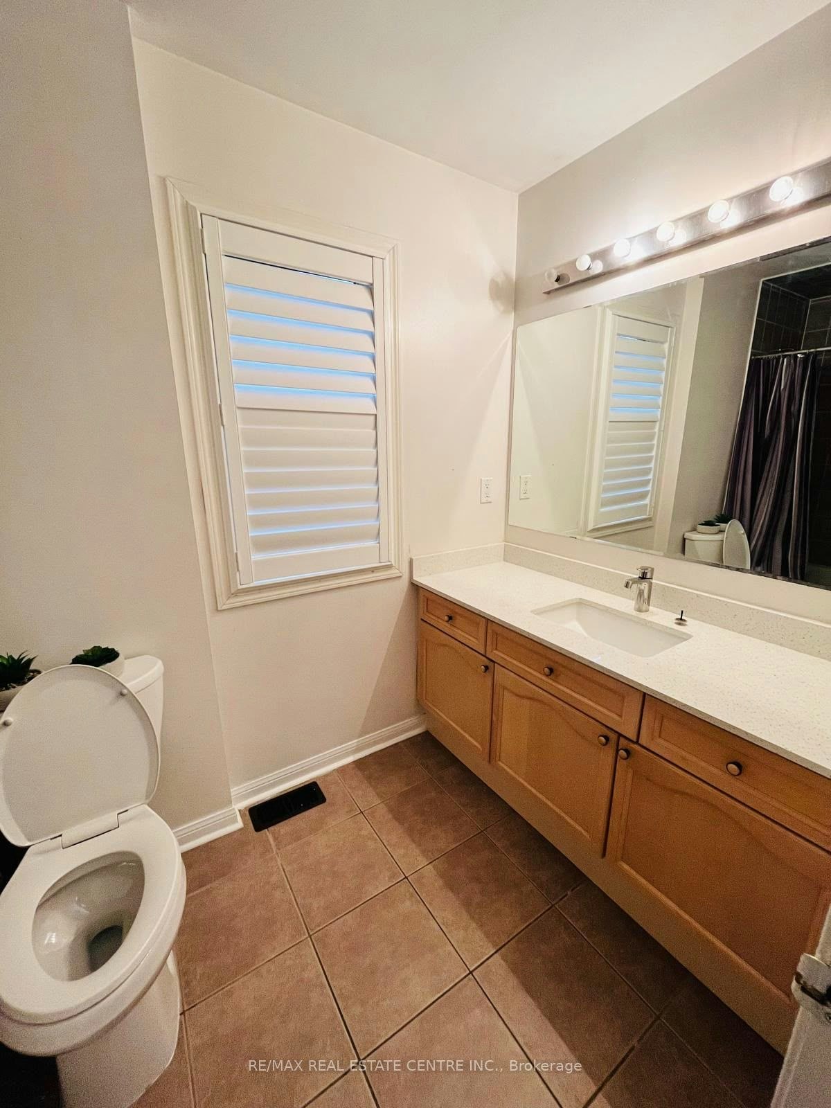 UPPER LEVEL-48 Herdwick Street, Brampton, ON, L6S 6L7 - 11