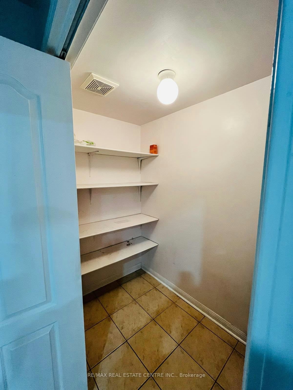 UPPER LEVEL-48 Herdwick Street, Brampton, ON, L6S 6L7 - 6