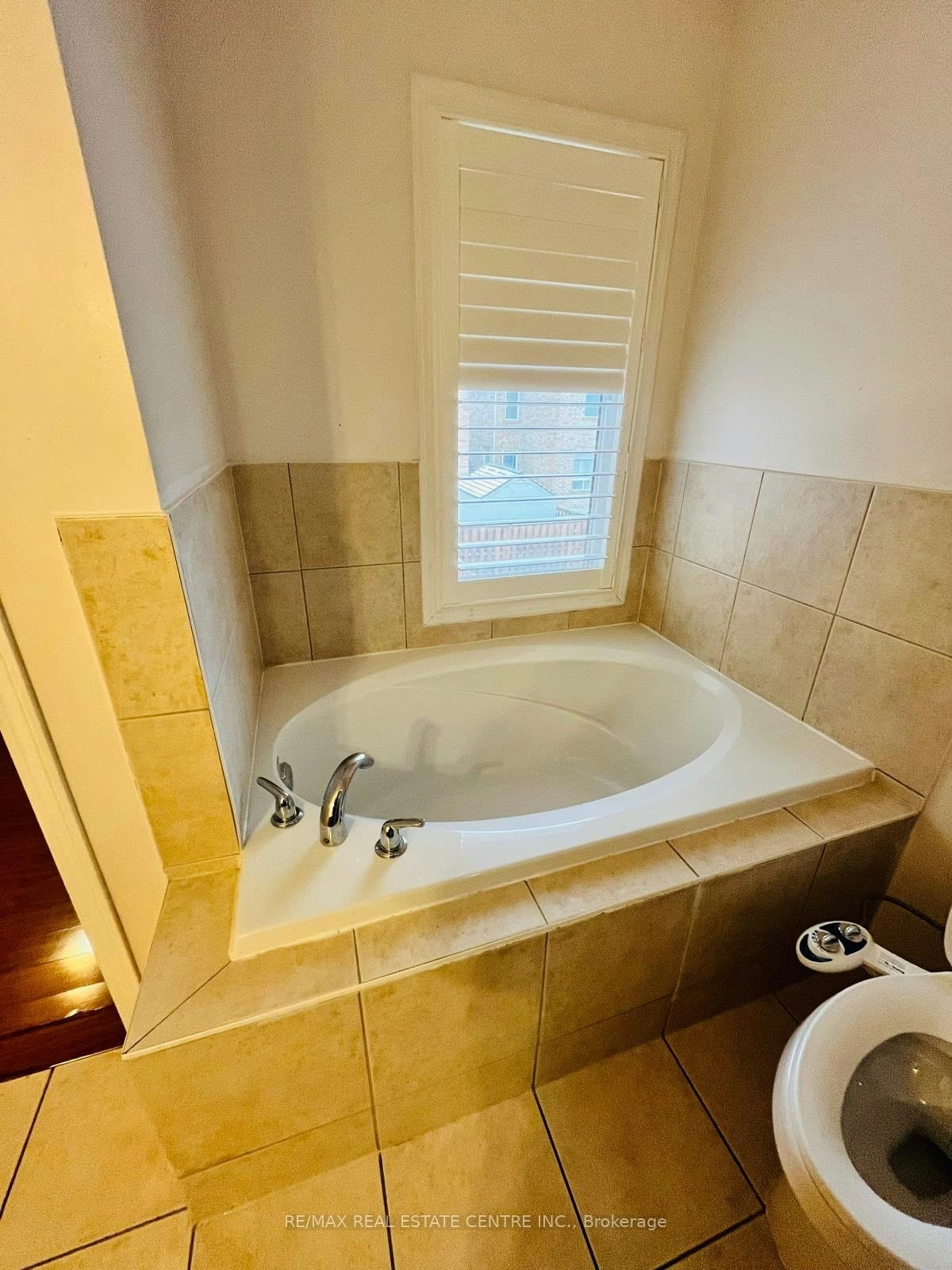 UPPER LEVEL-48 Herdwick Street, Brampton, ON, L6S 6L7 - 7