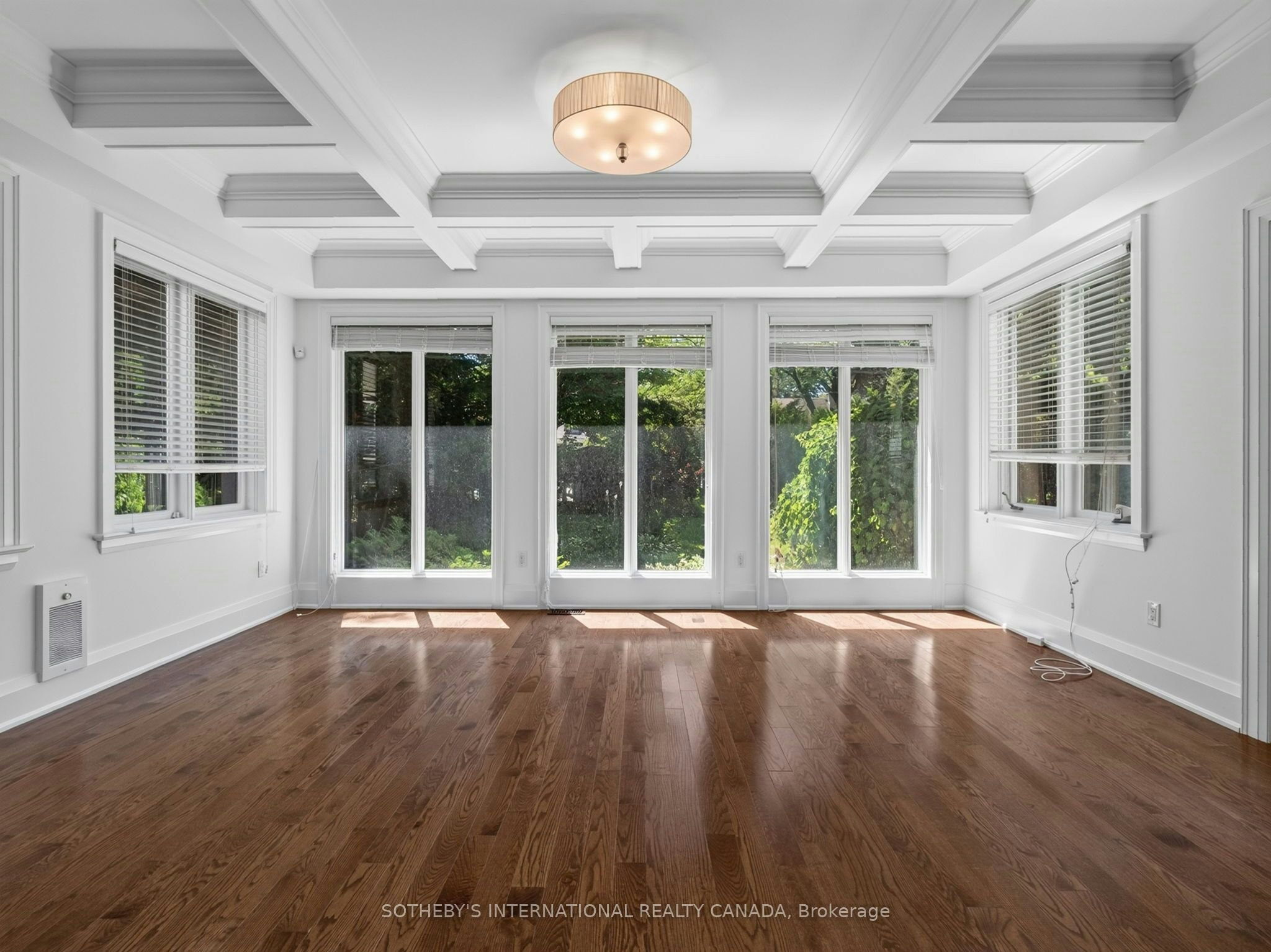 56 Edgehill Road, Toronto, ON, M9A 4N5 - 11