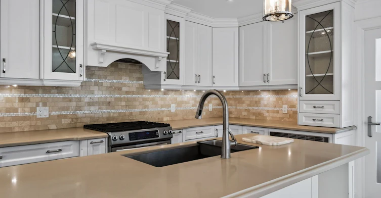56 Edgehill Road, Toronto, ON, M9A 4N5 - 9