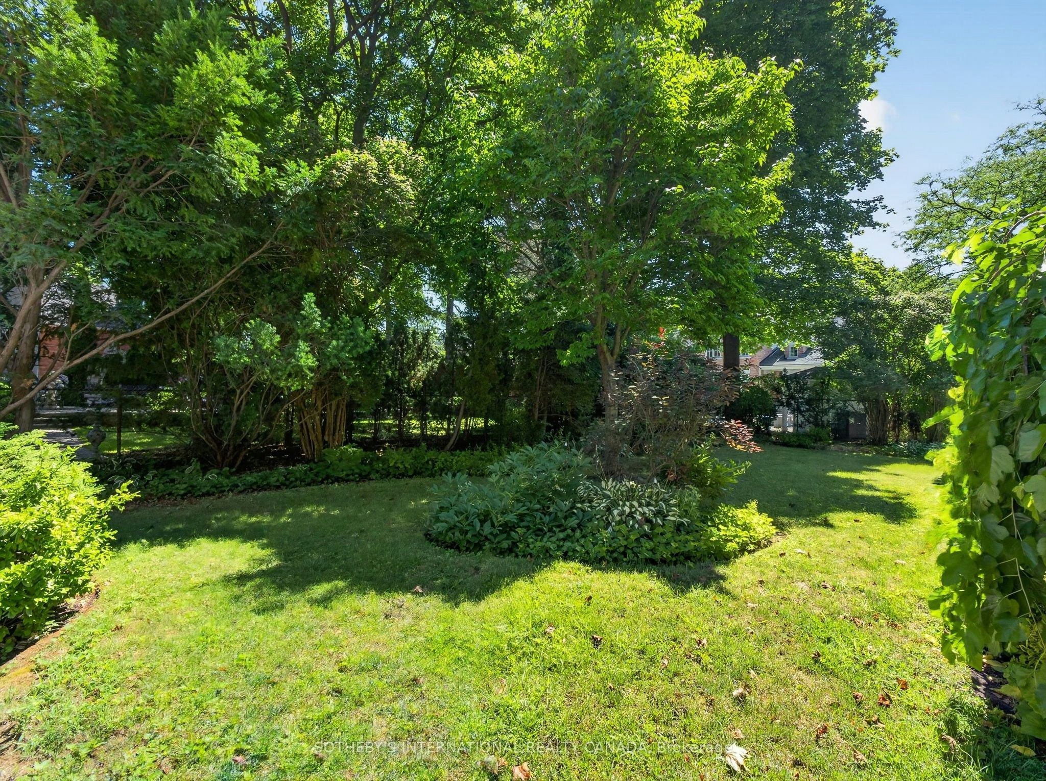 56 Edgehill Road, Toronto, ON, M9A 4N5 - 32