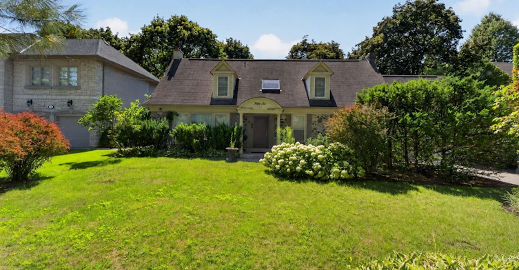 56 Edgehill Road, Toronto, ON, M9A 4N5 - 3