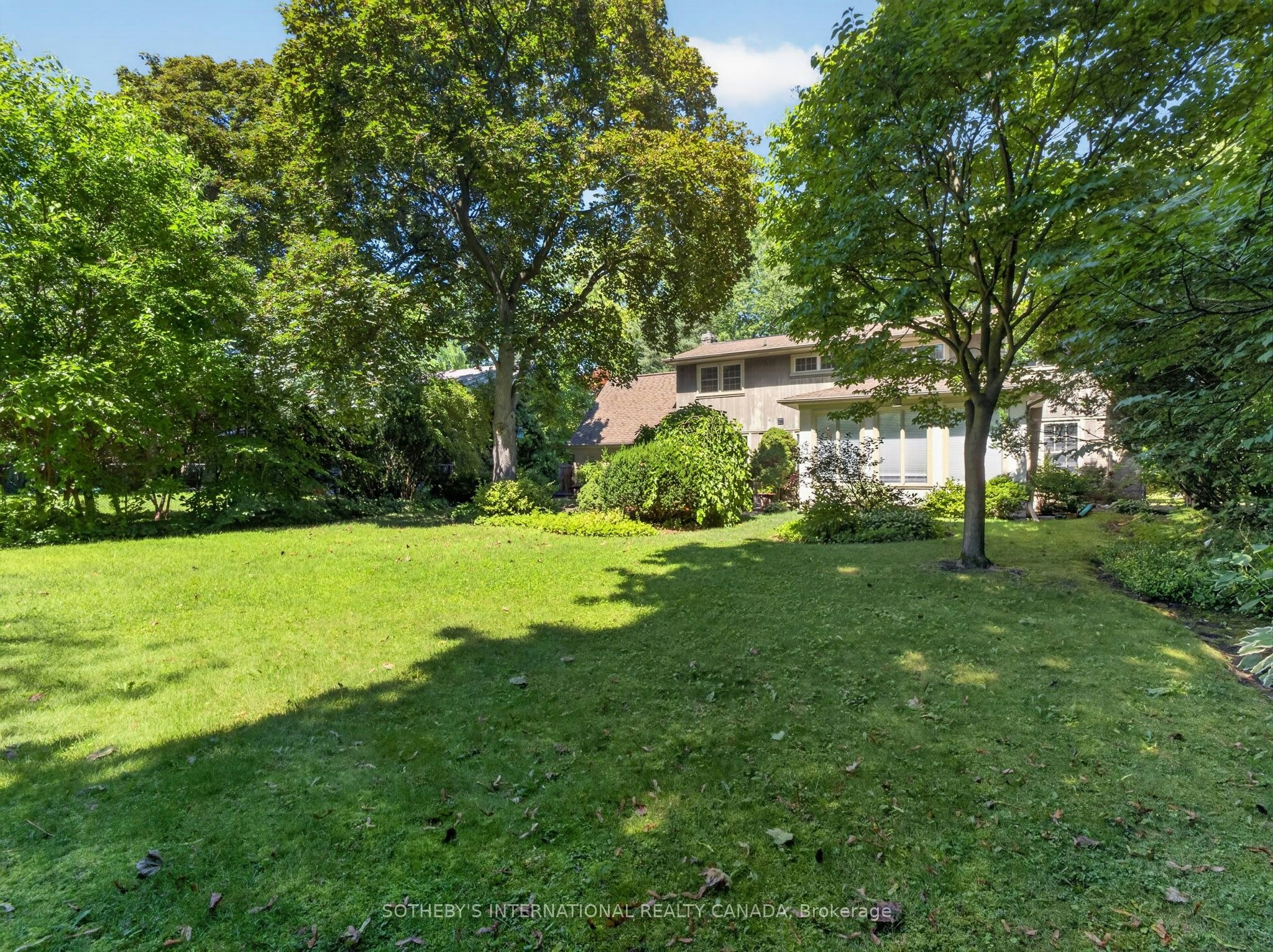 56 Edgehill Road, Toronto, ON, M9A 4N5 - 35