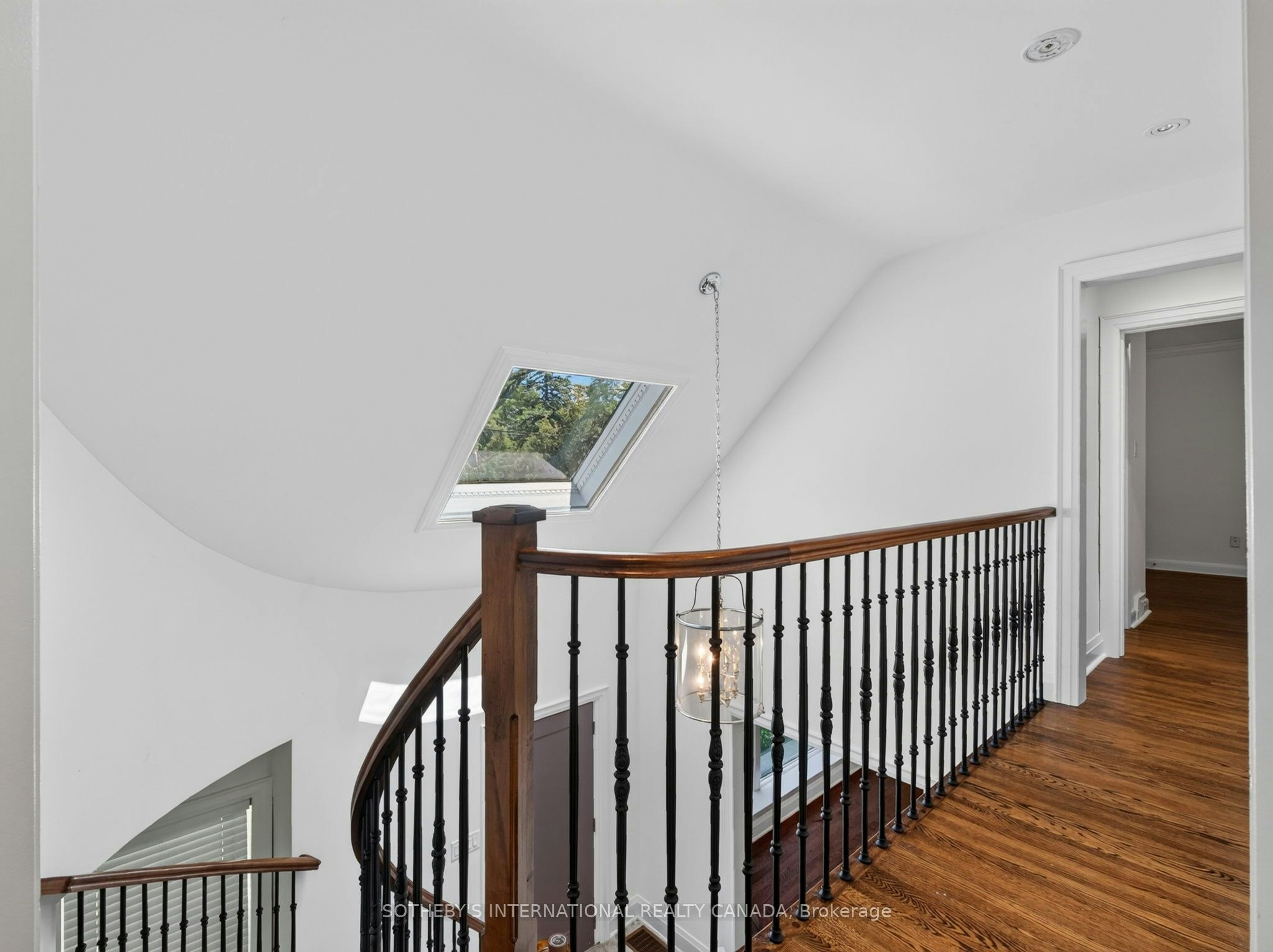56 Edgehill Road, Toronto, ON, M9A 4N5 - 16