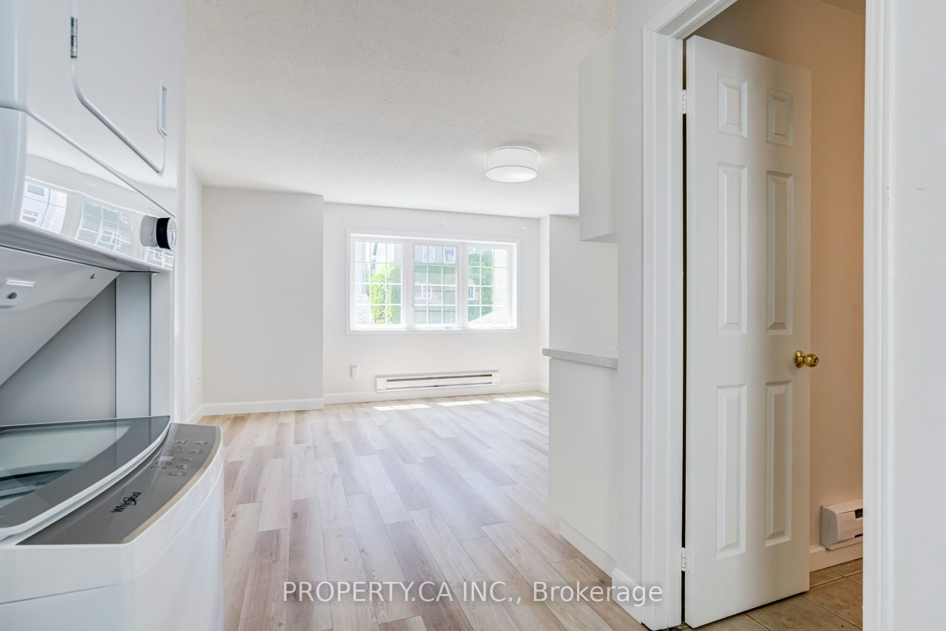 110 Littlewood Drive, Oakville, ON, L6H 6V2 - 2