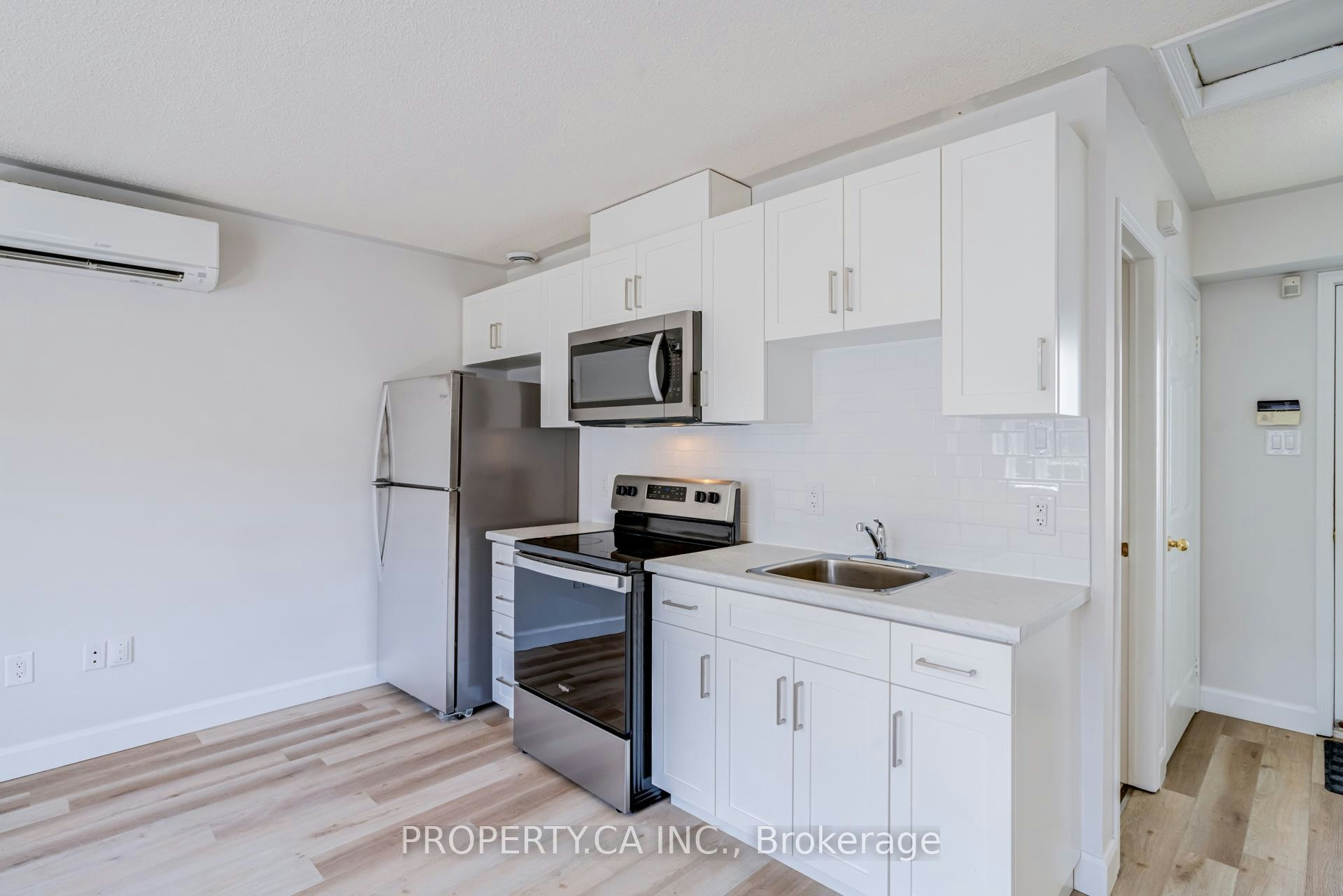 110 Littlewood Drive, Oakville, ON, L6H 6V2 - 8