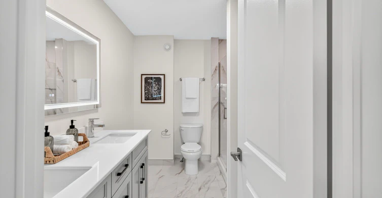 D-52 Albright Avenue, Toronto, ON, M8W 1X2 - 24