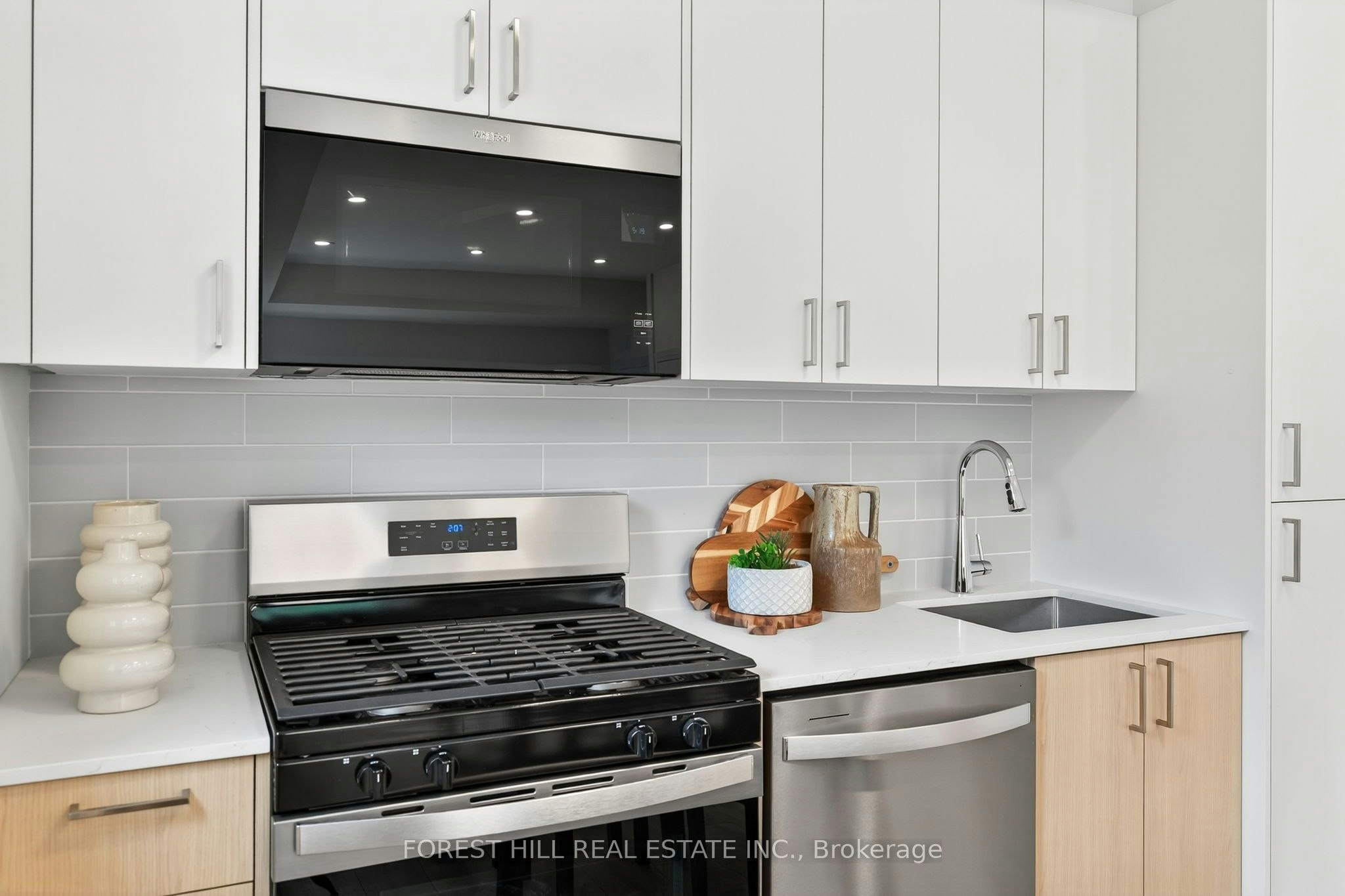 D-52 Albright Avenue, Toronto, ON, M8W 1X2 - 8