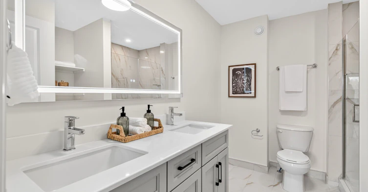 D-52 Albright Avenue, Toronto, ON, M8W 1X2 - 25