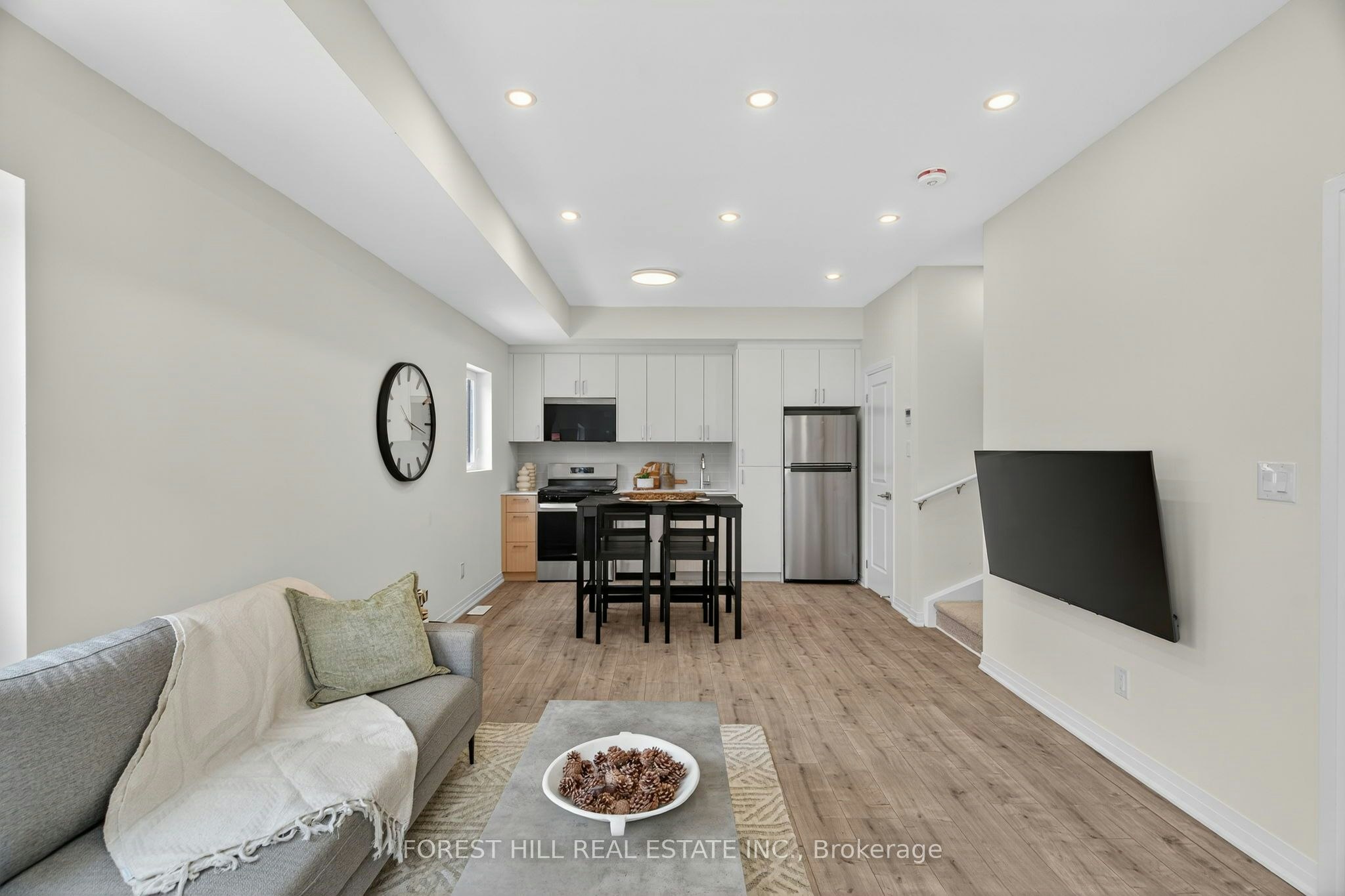 D-52 Albright Avenue, Toronto, ON, M8W 1X2 - 4