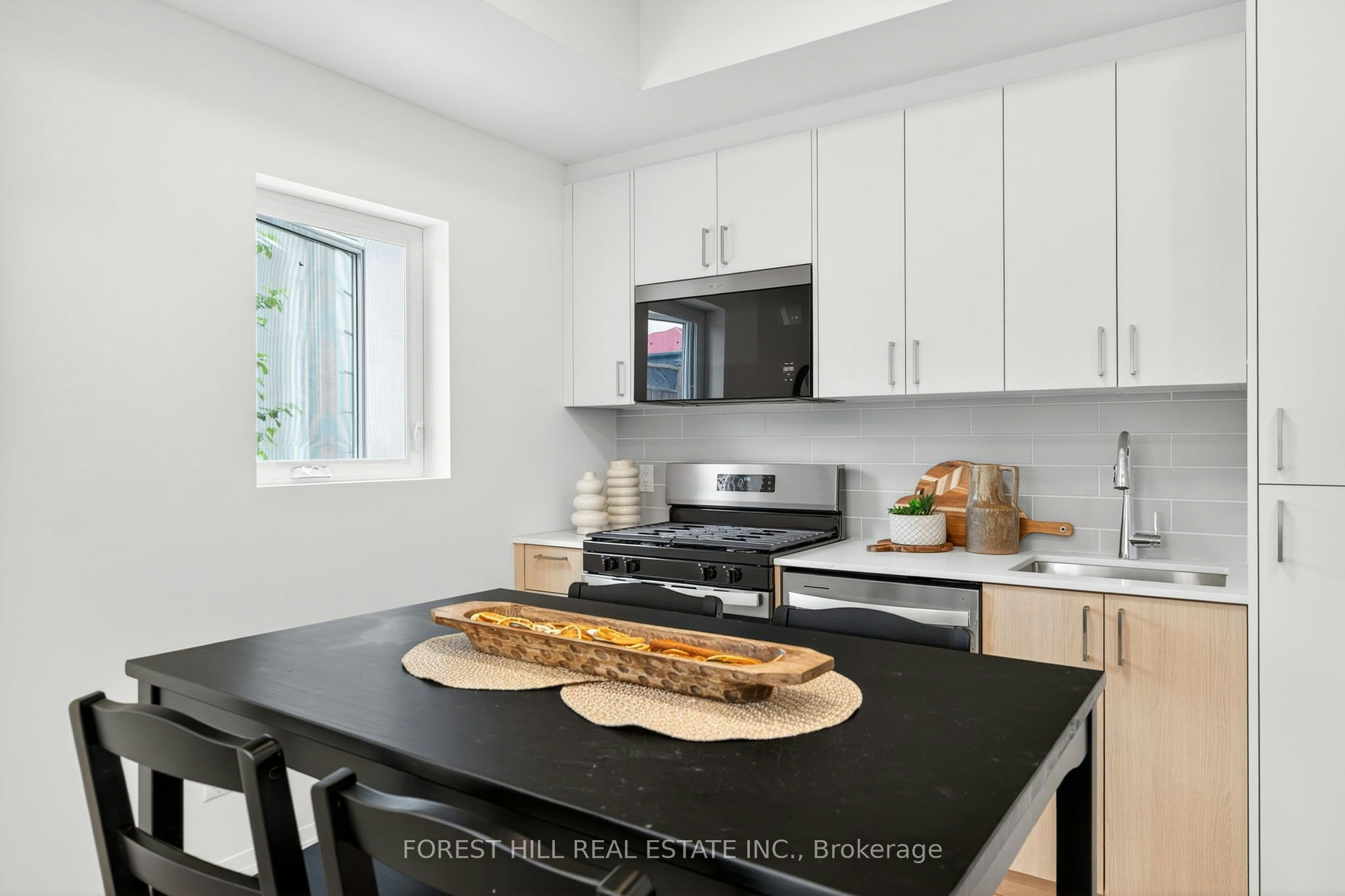 D-52 Albright Avenue, Toronto, ON, M8W 1X2 - 7