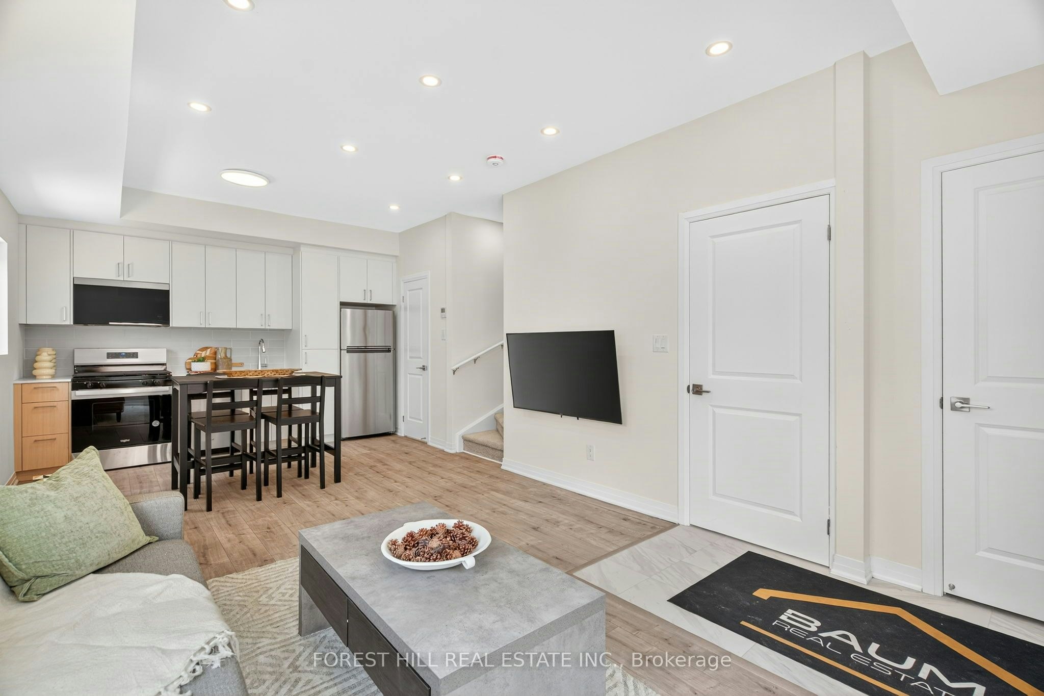 D-52 Albright Avenue, Toronto, ON, M8W 1X2 - 5