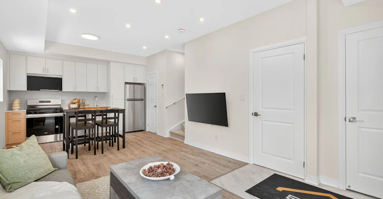 D-52 Albright Avenue, Toronto, ON, M8W 1X2 - 5