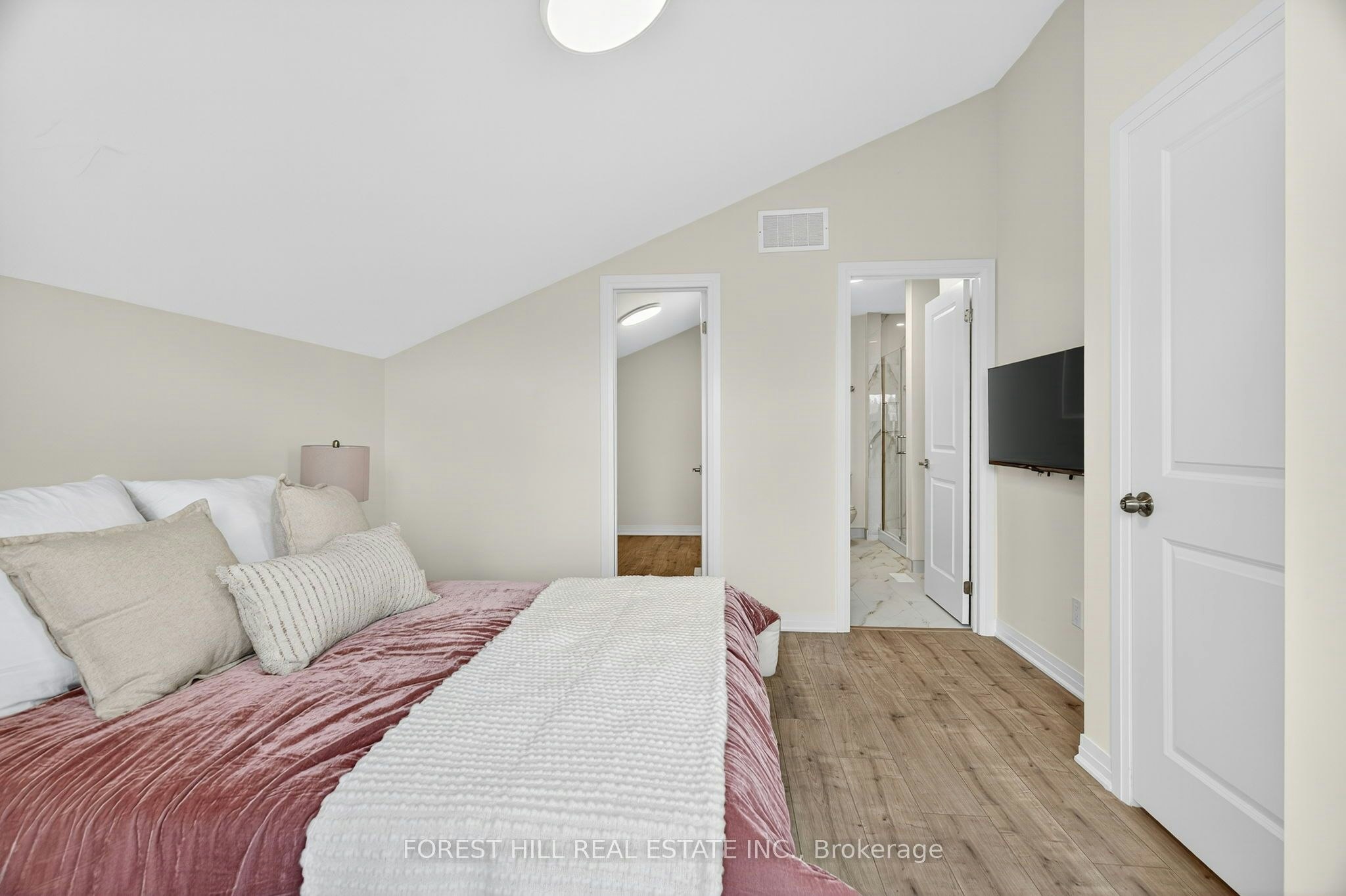 D-52 Albright Avenue, Toronto, ON, M8W 1X2 - 23