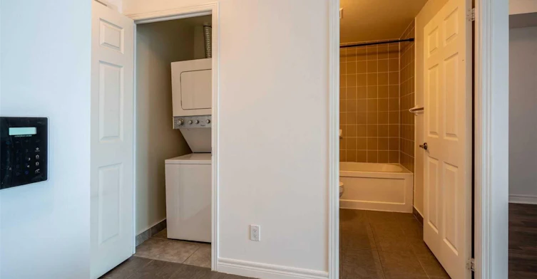 1512-339 Rathburn Road W, Mississauga, ON, L5B 0K6 - 13