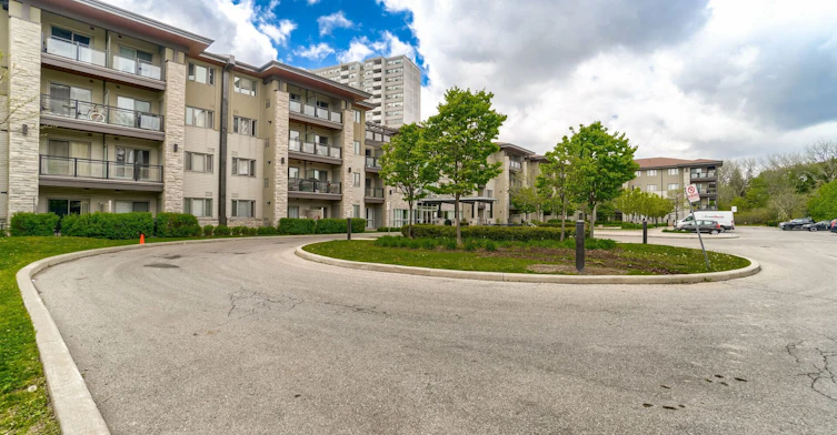 119-570 Lolita Gardens, Mississauga, ON, L5A 0A1