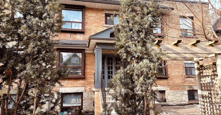2-20 Triller Avenue, Toronto, ON, M6K 3B8 - 19