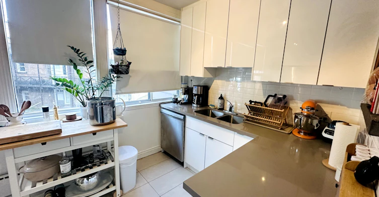 2-20 Triller Avenue, Toronto, ON, M6K 3B8 - 17