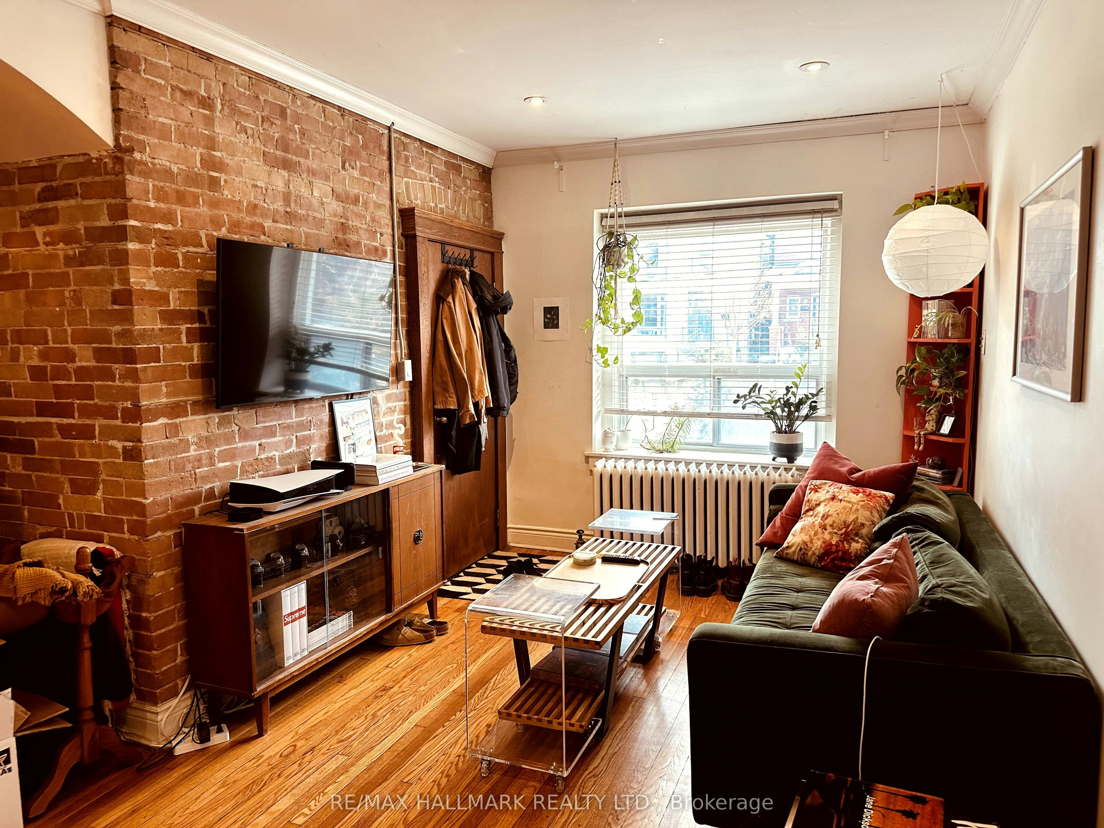 2-20 Triller Avenue, Toronto, ON, M6K 3B8 - 2
